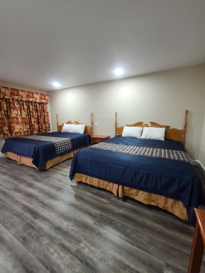 Majestic Inn & Suites Klamath Falls Exterior photo
