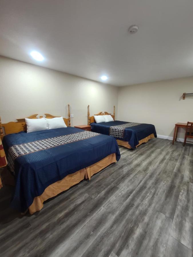 Majestic Inn & Suites Klamath Falls Exterior photo