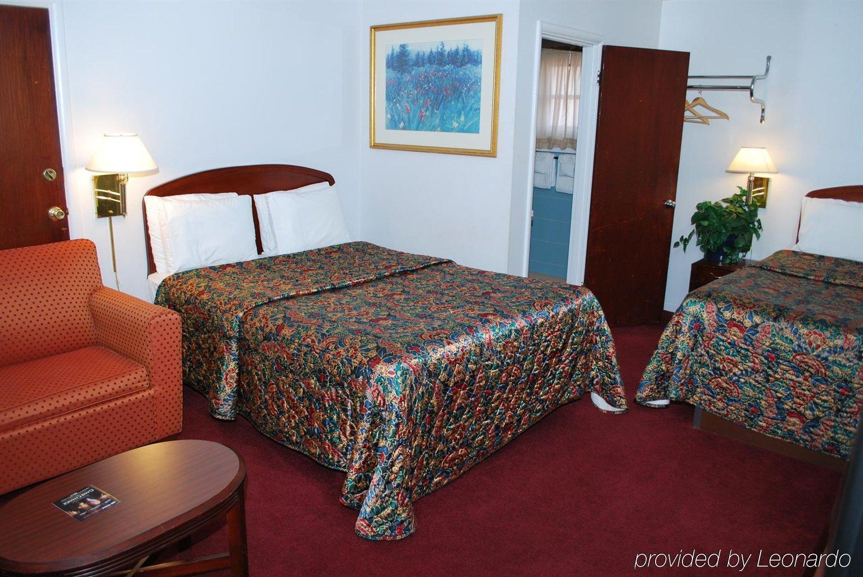 Majestic Inn & Suites Klamath Falls Room photo
